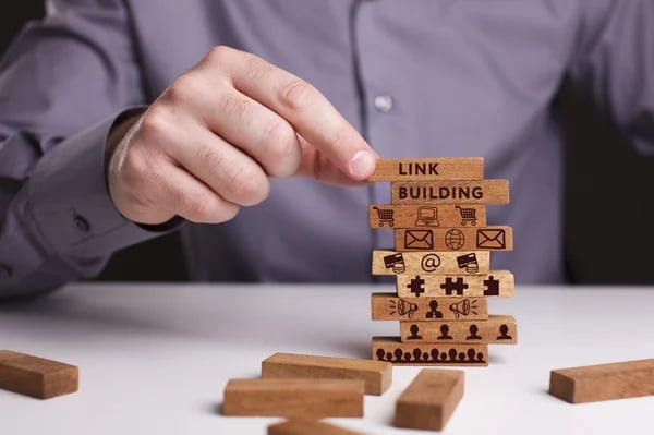 Link Building illustration- 10 THINGS YOU CAN DO TO IMPROVE ORGANIC WEBSITE TRAFFIC- Flawless Inbound