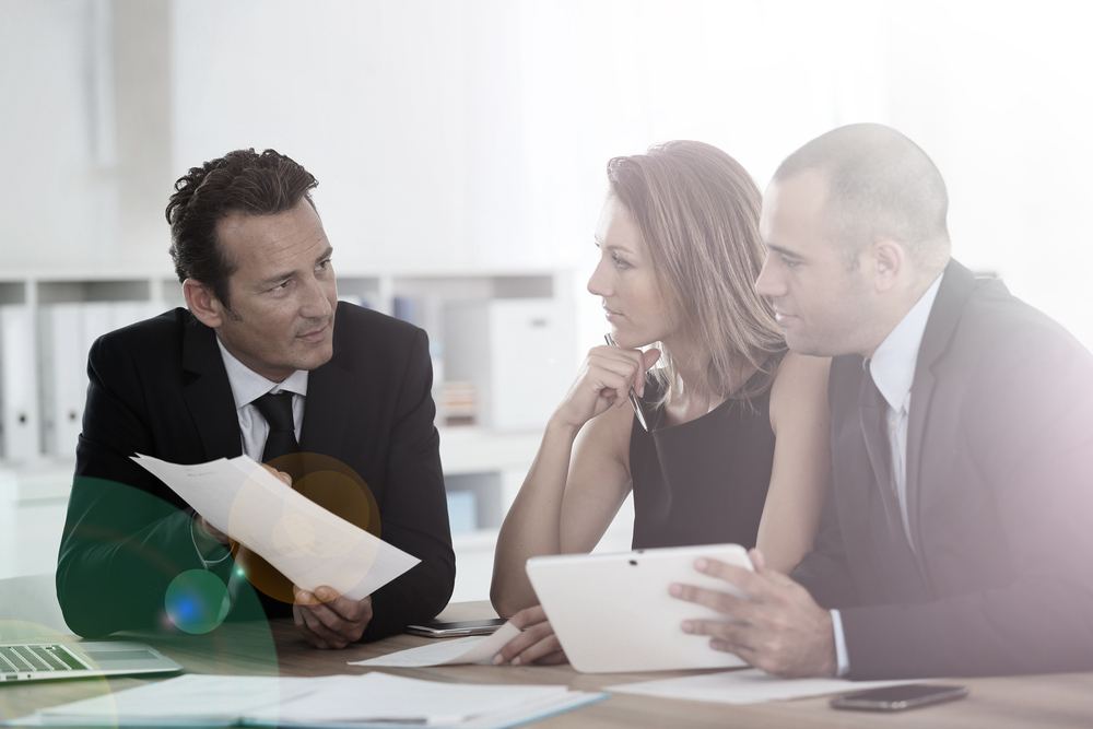 Navigating the Top 4 Challenges and Opportunities in the 2024 Sales Landscape